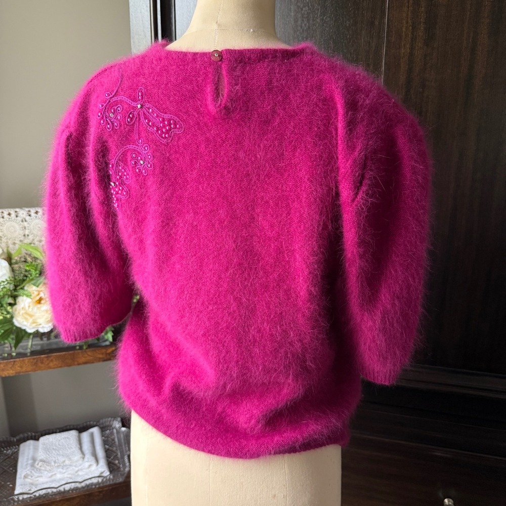 Vintage Angora Blend Sweater Beaded Floral Fuchsia Fuzzy 80s M Grandmacore - Picture 6 of 16